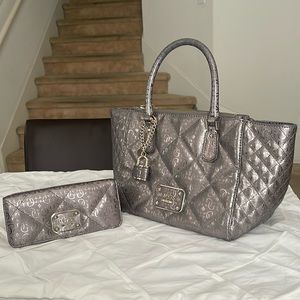 Guess purse